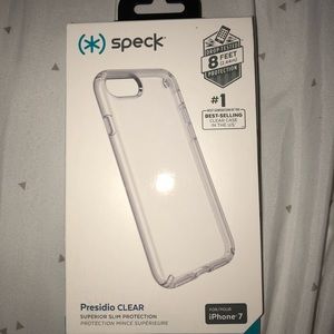 Speck clear iPhone 7 case